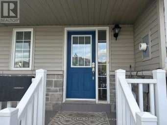 64 ADMIRAL CRESCENT Essa (Angus) Ontario photo 2