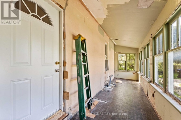 120 ELIZABETH STREET, Essa (Angus), Ontario, L0M1B0