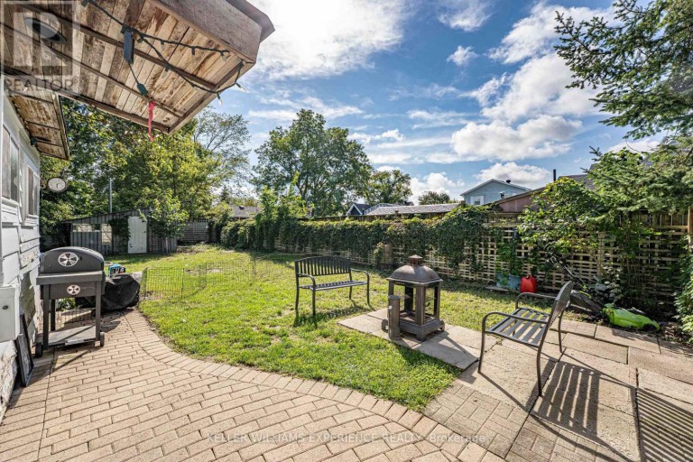 120 ELIZABETH STREET, Essa (Angus), Ontario, L0M1B0