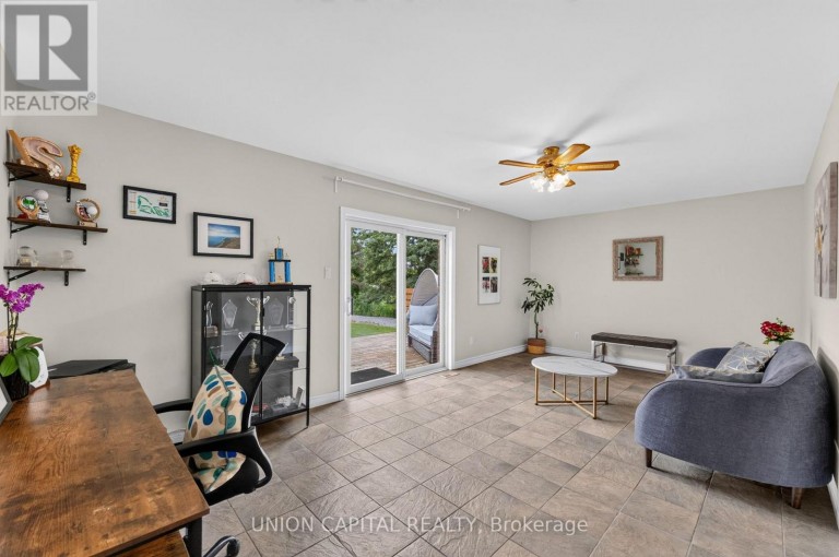 3132 RAVENSHOE ROAD, Georgina (Belhaven), Ontario, L4P3E9