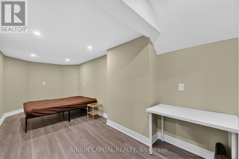 3132 RAVENSHOE ROAD, Georgina (Belhaven), Ontario, L4P3E9