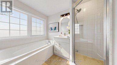 35 SHARBOT LANE Markham (Greensborough) Ontario photo 27