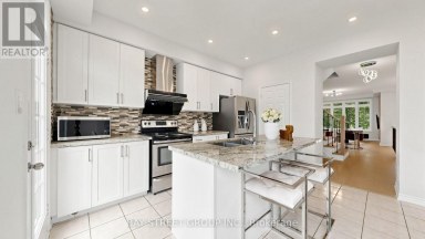 35 SHARBOT LANE Markham (Greensborough) Ontario photo 8
