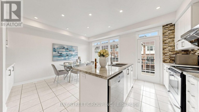 35 SHARBOT LANE, Markham (Greensborough), Ontario, L6E0S7
