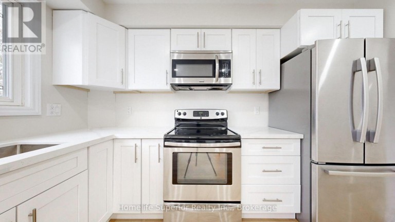 380 VANCOUVER CRESCENT, Oshawa (Vanier), Ontario, L1J5X9