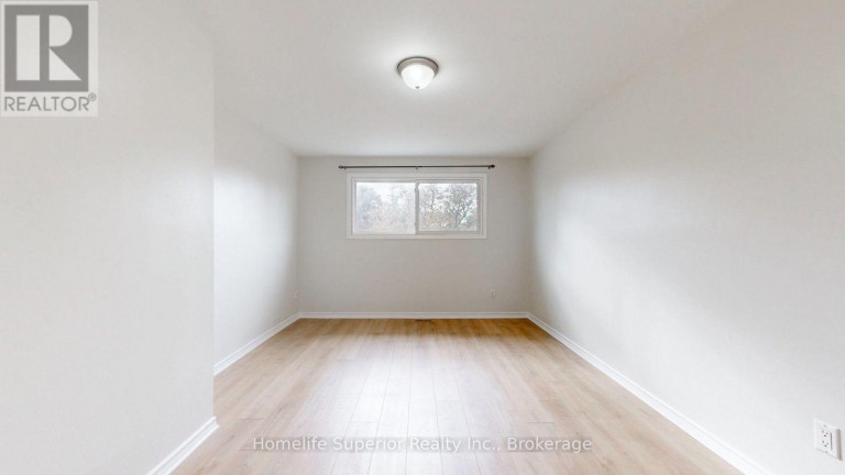 380 VANCOUVER CRESCENT, Oshawa (Vanier), Ontario, L1J5X9