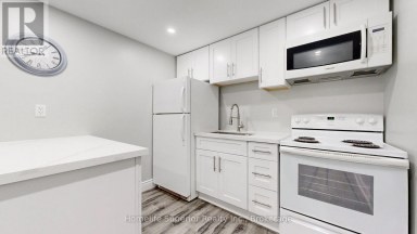 380 VANCOUVER CRESCENT Oshawa (Vanier) Ontario photo 27