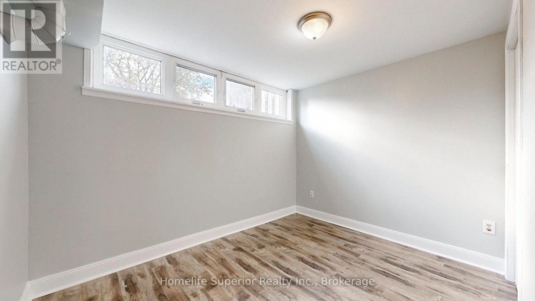 380 VANCOUVER CRESCENT, Oshawa (Vanier), Ontario, L1J5X9