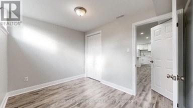 380 VANCOUVER CRESCENT Oshawa (Vanier) Ontario photo 30