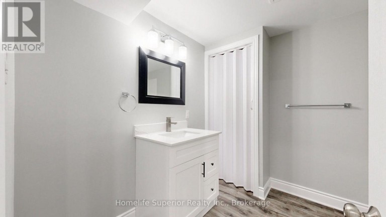 380 VANCOUVER CRESCENT, Oshawa (Vanier), Ontario, L1J5X9