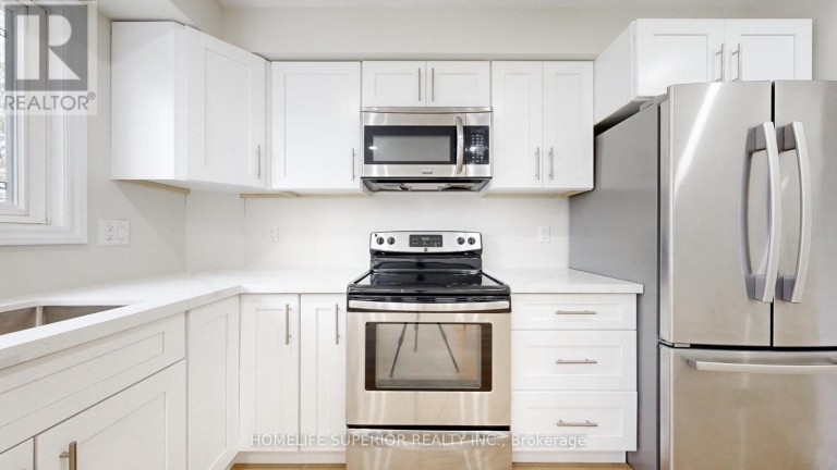 380 VANCOUVER CRESCENT, Oshawa (Vanier), Ontario, L1J5X9
