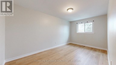 380 VANCOUVER CRESCENT Oshawa (Vanier) Ontario photo 17