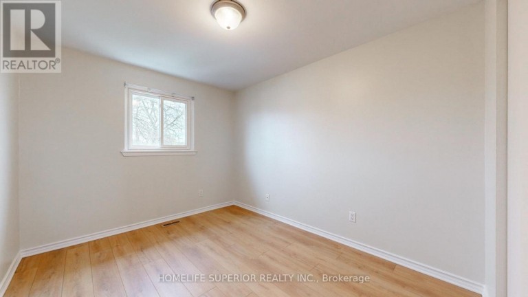 380 VANCOUVER CRESCENT, Oshawa (Vanier), Ontario, L1J5X9