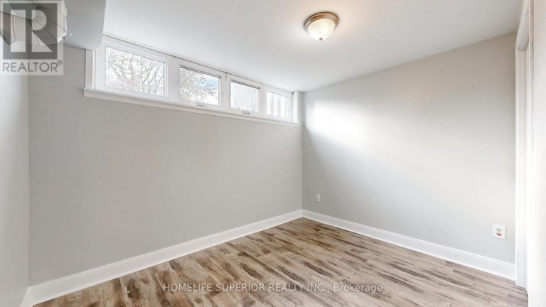 380 VANCOUVER CRESCENT, Oshawa (Vanier), Ontario, L1J5X9