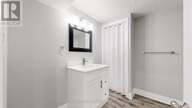 380 VANCOUVER CRESCENT Oshawa (Vanier) Ontario photo 31