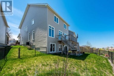 629 GWEN AVENUE, Kingston (City Northwest) Ontario