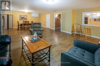 1098 COVERDALE DRIVE, Kingston (City SouthWest) Ontario