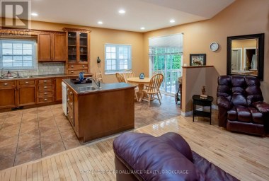 1098 COVERDALE DRIVE, Kingston (City SouthWest) Ontario