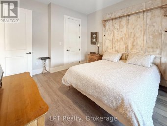 201 - 17 CLEAVE AVENUE Prince Edward County (Picton) Ontario photo 11