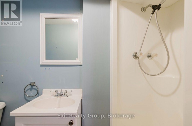 6 ERNEST COURT, Belleville (Belleville Ward), Ontario, K8P4H7