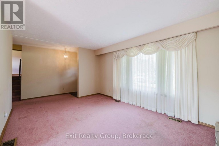 6 ERNEST COURT, Belleville (Belleville Ward), Ontario, K8P4H7