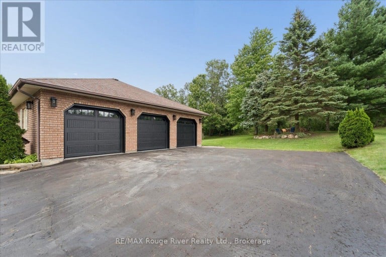35 ROYAL ESTATE DRIVE, Kawartha Lakes (Pontypool), Ontario, L0A1K0