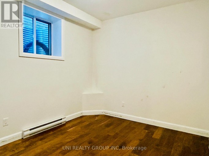 B - 492 MOODIE DRIVE, Ottawa, Ontario, K2H8A7
