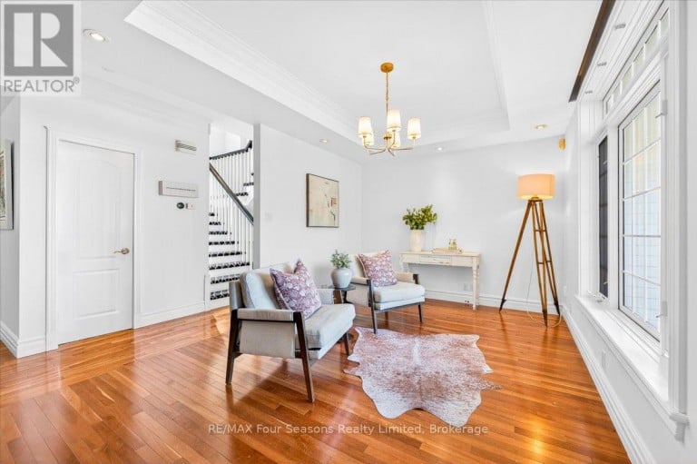 98 HURON STREET, Collingwood, Ontario, L9Y4Y3