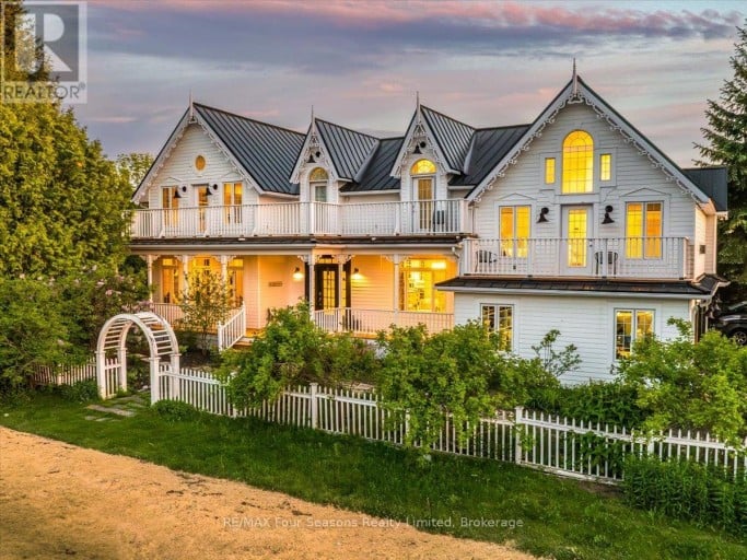 98 HURON STREET, Collingwood, Ontario, L9Y4Y3