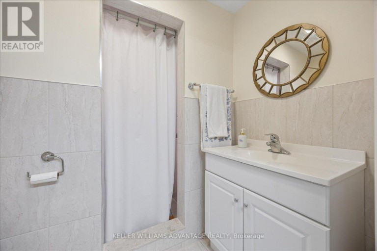 120 WINTER GARDENS TRAIL, Toronto (Rouge), Ontario, M1C3N7