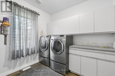 26 BRIDLE PATH Puslinch Ontario photo 15