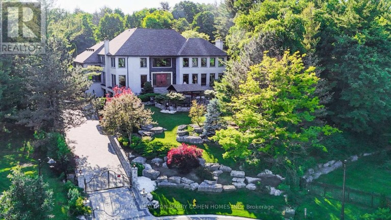 30 MARCUS COURT, Vaughan, Ontario, L6A1G2
