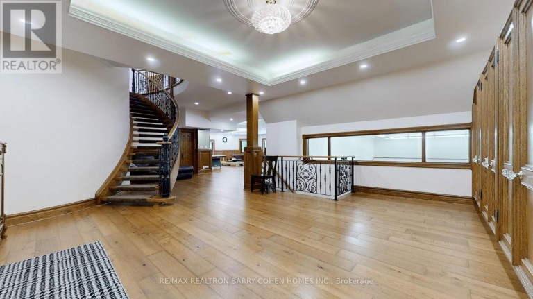30 MARCUS COURT, Vaughan, Ontario, L6A1G2
