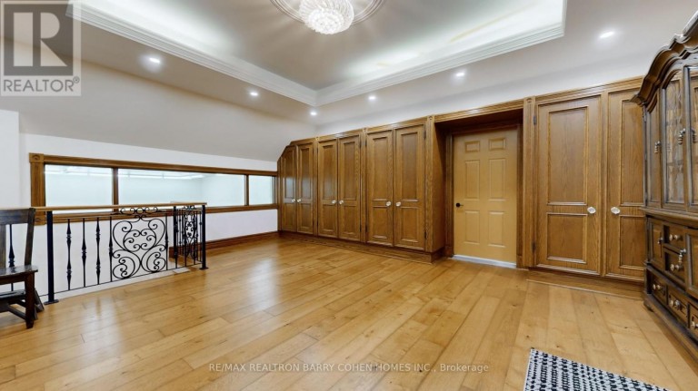 30 MARCUS COURT, Vaughan, Ontario, L6A1G2