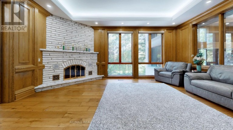 30 MARCUS COURT, Vaughan, Ontario, L6A1G2