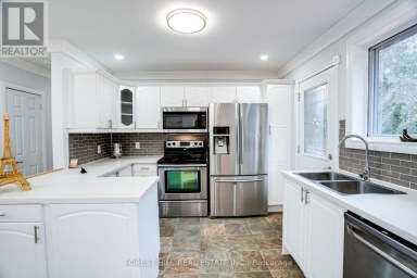 1 WILLIS DRIVE Aurora (Aurora Highlands) Ontario photo 12