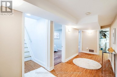 1 WILLIS DRIVE Aurora (Aurora Highlands) Ontario photo 21