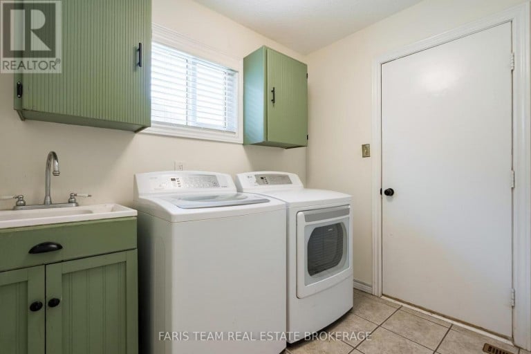 503 GROVE STREET E, Barrie (Grove East), Ontario, L4M5Z4