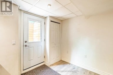 503 GROVE STREET E Barrie (Grove East) Ontario photo 30