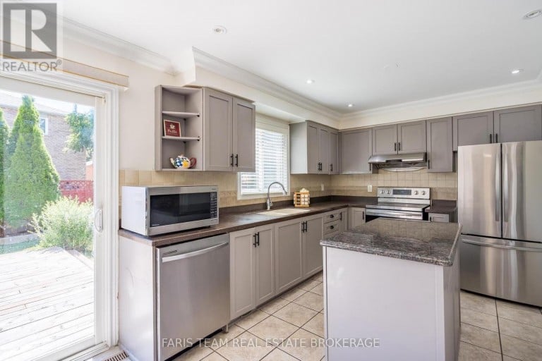 503 GROVE STREET E, Barrie (Grove East), Ontario, L4M5Z4