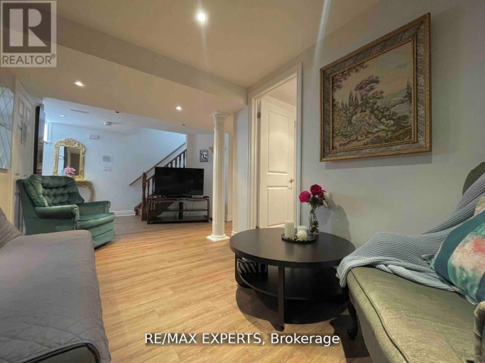 482 MALAGA ROAD, Mississauga (Fairview), Ontario, L5B3W2