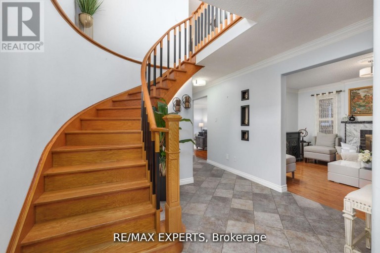 482 MALAGA ROAD, Mississauga (Fairview), Ontario, L5B3W2