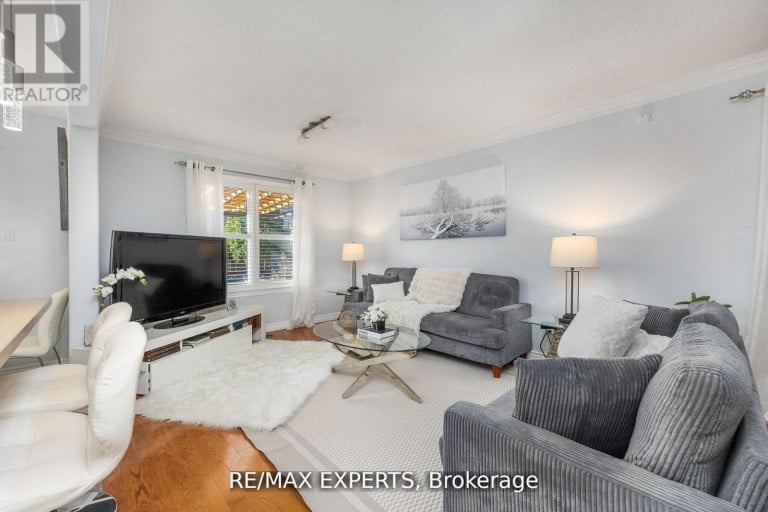 482 MALAGA ROAD, Mississauga (Fairview), Ontario, L5B3W2