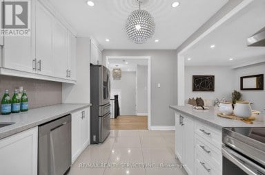 8 LENECK AVENUE Brampton (Northwood Park) Ontario photo 16
