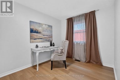 8 LENECK AVENUE Brampton (Northwood Park) Ontario photo 28