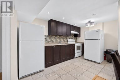 8 LENECK AVENUE Brampton (Northwood Park) Ontario photo 31