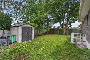 8 LENECK AVENUE Brampton (Northwood Park) Ontario photo 45