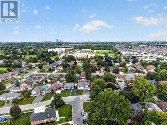 8 LENECK AVENUE Brampton (Northwood Park) Ontario photo 48