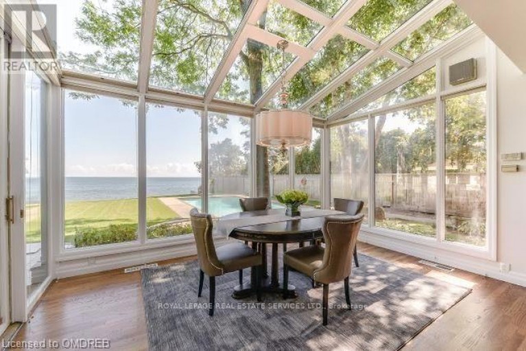 16 ENNISCLARE DRIVE W, Oakville (MO Morrison), Ontario, L6J4N2