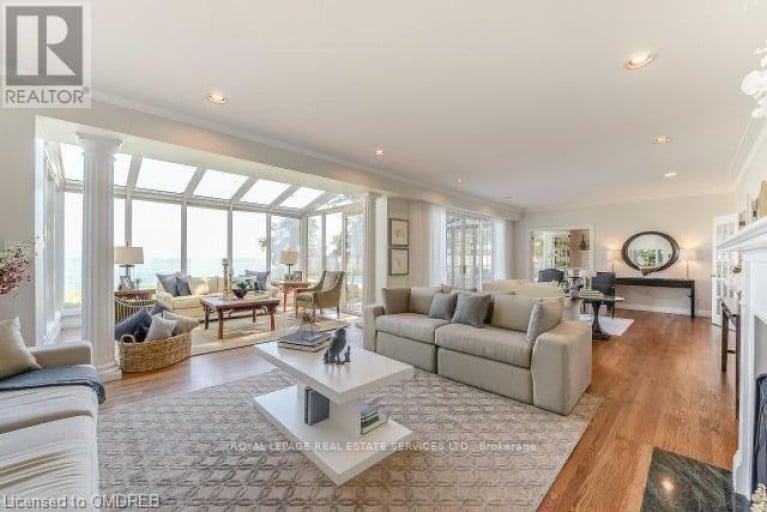 16 ENNISCLARE DRIVE W, Oakville (MO Morrison), Ontario, L6J4N2
